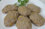 Мясные котлеты с тыквой на пару